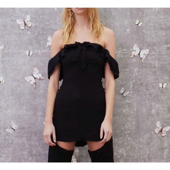 For Love & Lemons Dresses & Skirts - For Love & Lemons Off Shoulder Ruffle Mini Dress Black Cocktail Party Women S